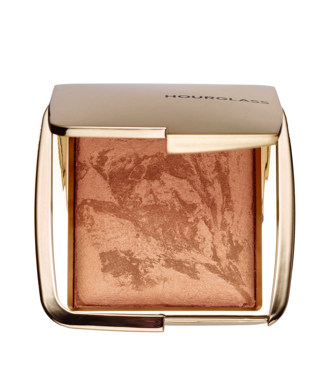 Hourglass 
Ambient® Lighting Bronzer Mini