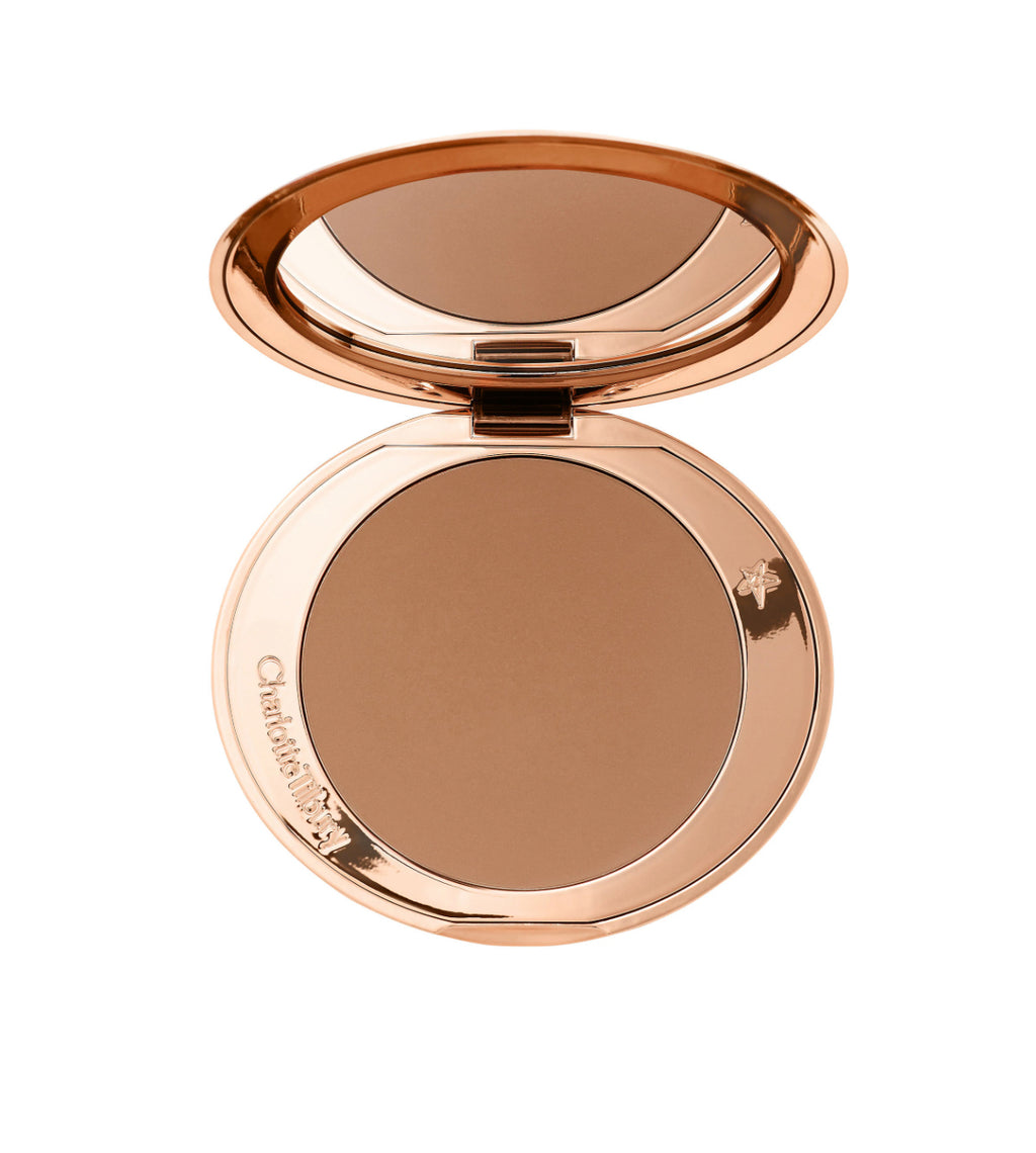 Charlotte Tilbury 
Refillable Airbrush Matte Bronzer